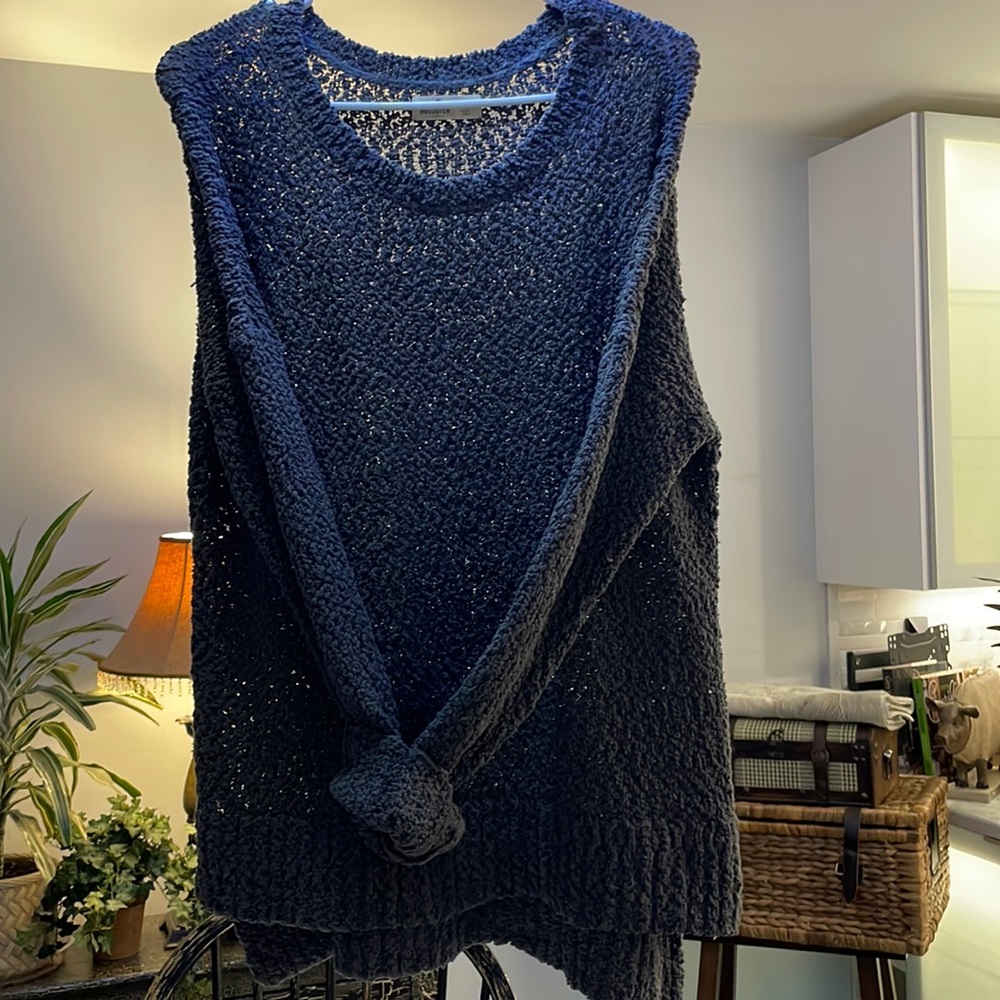 Depending on your body type, I could see this one as a large it's marked sm